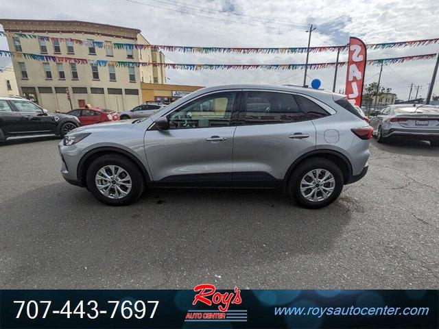 Photo of 2023 Iconic Silver Ford Escape