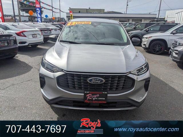 Photo of 2023 Iconic Silver Ford Escape