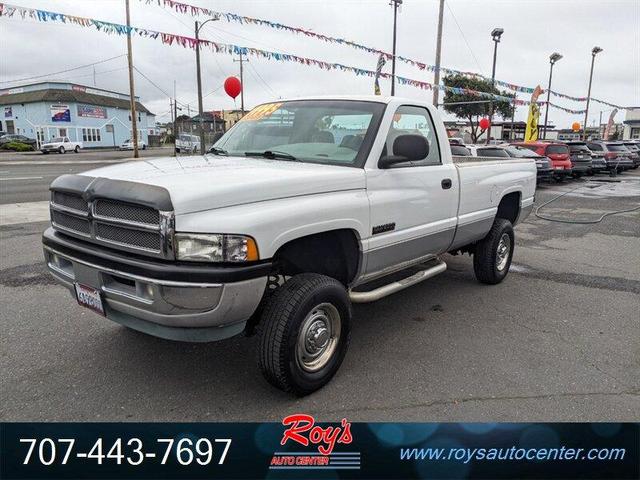 Photo of 1998 White Dodge Ram 2500