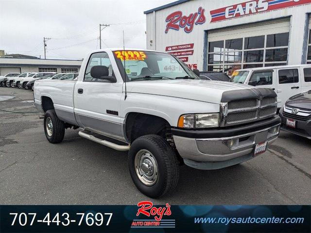 Photo of 1998 White Dodge Ram 2500