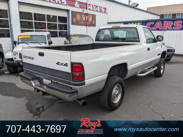Photo of 1998 White Dodge Ram 2500