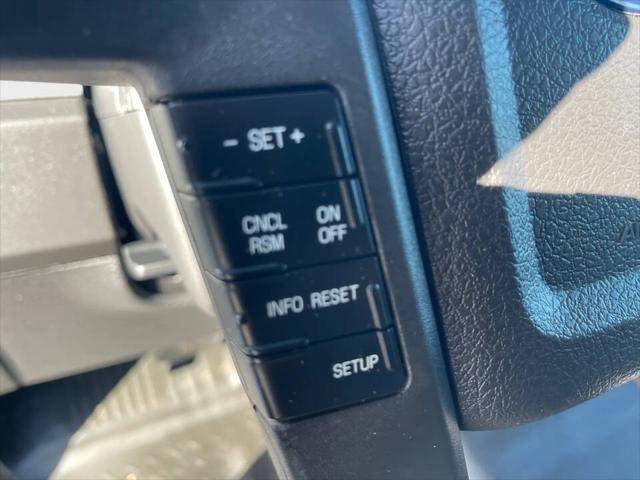 Photo of 2014 Oxford White Ford F-150