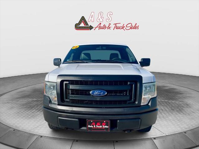 Photo of 2014 Oxford White Ford F-150