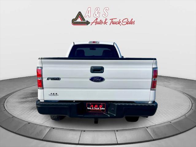Photo of 2014 Oxford White Ford F-150
