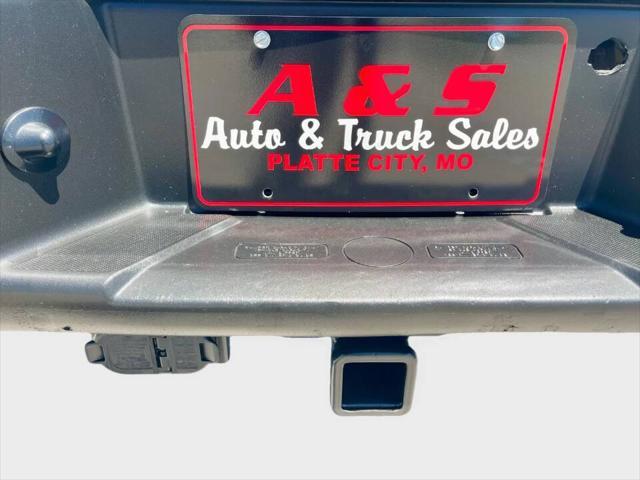 Photo of 2014 Oxford White Ford F-150