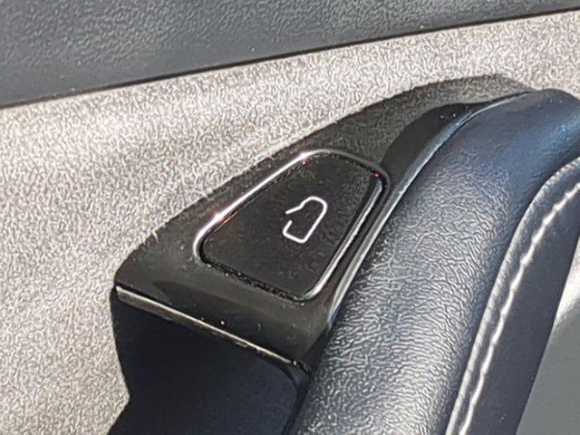 Photo of 2021 Red Multi-Coat Tesla Model Y