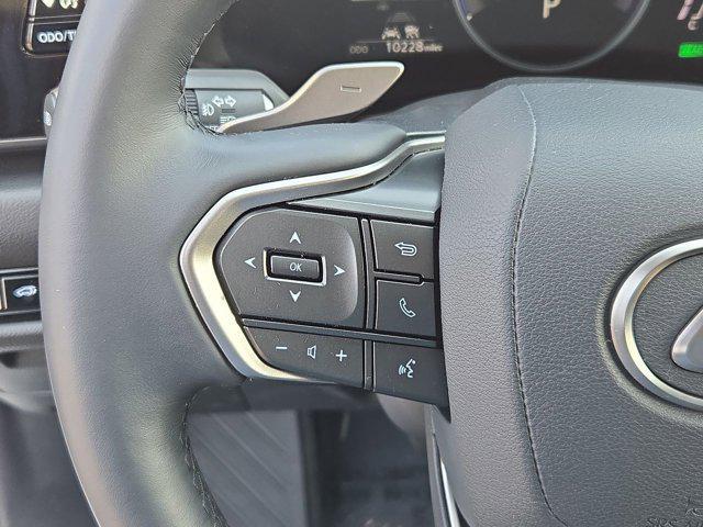 Photo of 2025 Eminent White Pearl Lexus NX 350h