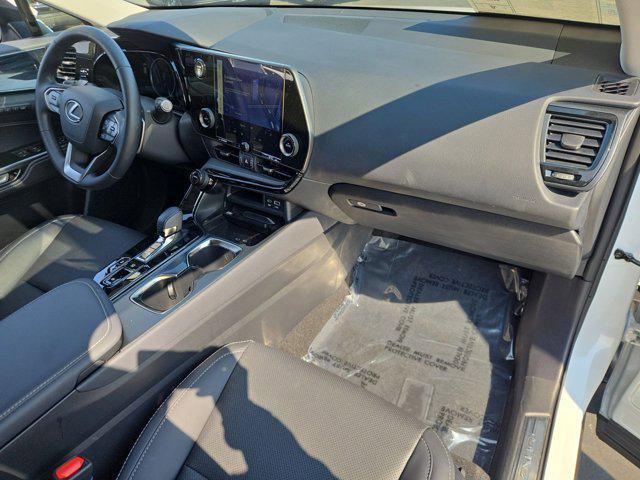 Photo of 2025 Eminent White Pearl Lexus NX 350h