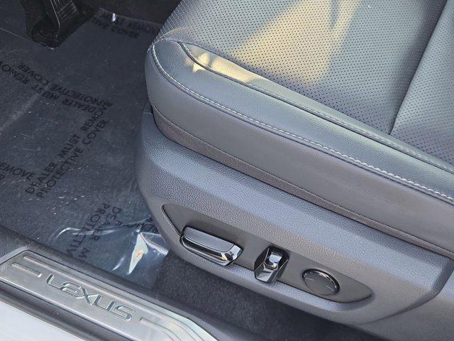 Photo of 2025 Eminent White Pearl Lexus NX 350h