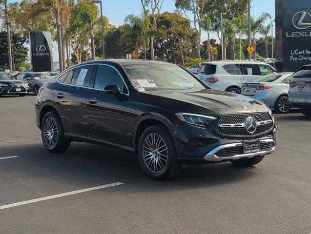 Photo of 2024 Black Mercedes-Benz GLC 300