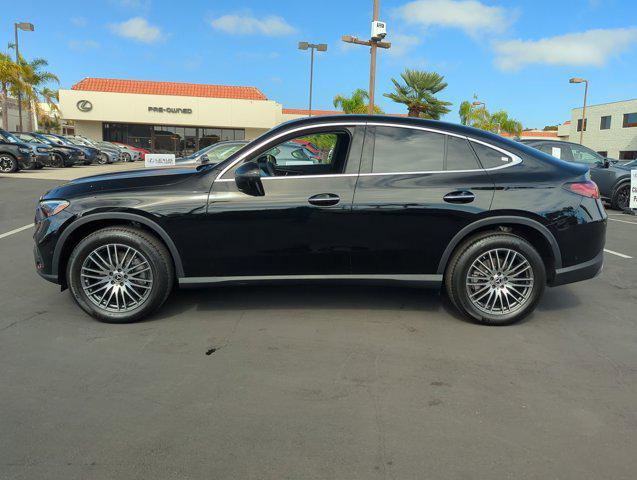 Photo of 2024 Black Mercedes-Benz GLC 300