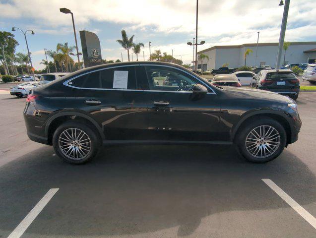 Photo of 2024 Black Mercedes-Benz GLC 300