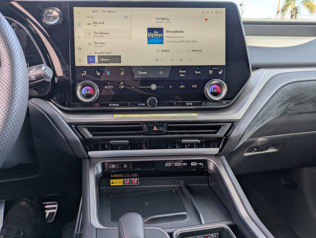Photo of 2025 Wind Chill Pearl Lexus TX 500h