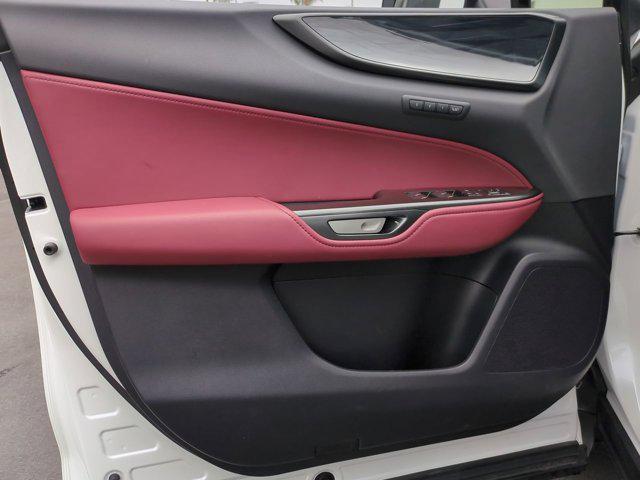 Photo of 2025 Eminent White Pearl Lexus NX 350h