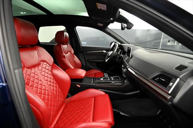 Photo of 2019 Blue Audi SQ5