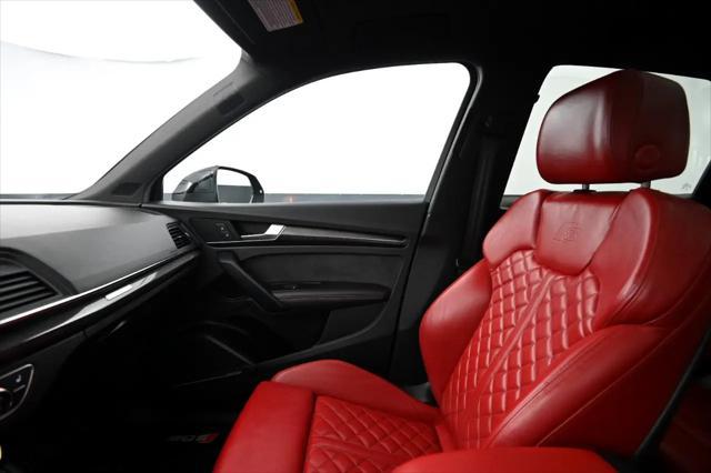 Photo of 2019 Blue Audi SQ5