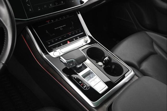 Photo of 2020 Orca Black Metallic Audi Q7