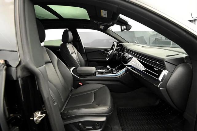 Photo of 2019 Black Audi Q8