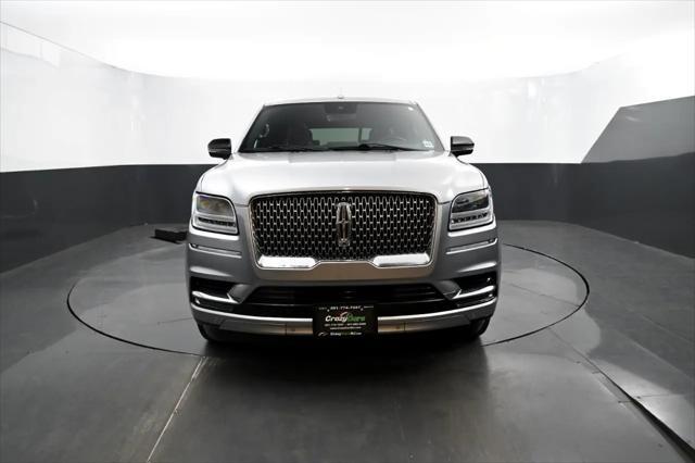 Photo of 2020 Silver Radiance Lincoln Navigator