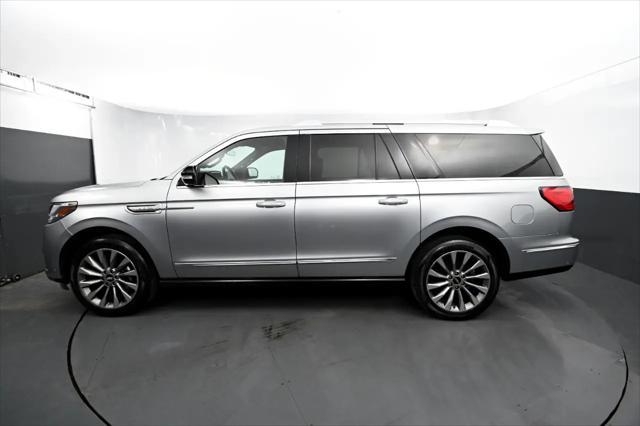 Photo of 2020 Silver Radiance Lincoln Navigator