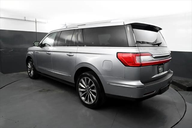 Photo of 2020 Silver Radiance Lincoln Navigator