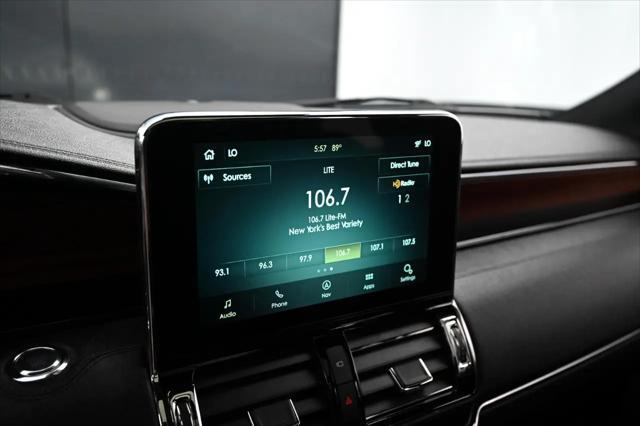 Photo of 2020 Silver Radiance Lincoln Navigator