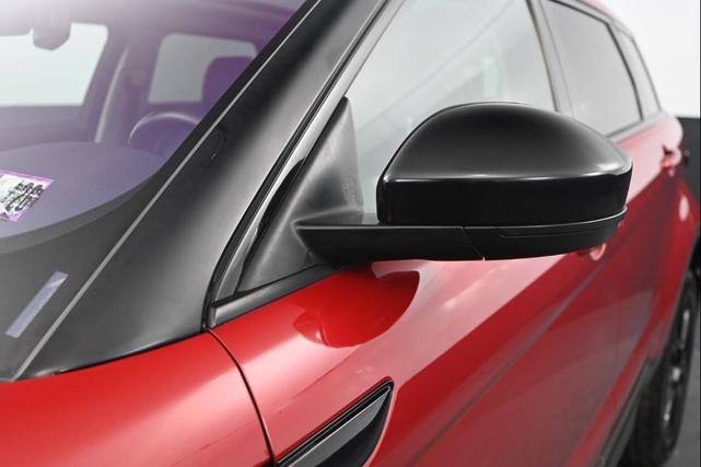 Photo of 2018 Firenze Red Metallic Land Rover Range Rover Evoque