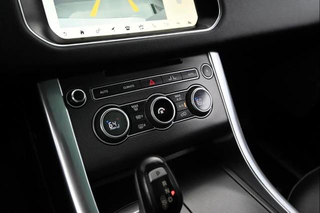 Photo of 2017 Silver Land Rover Range Rover Sport