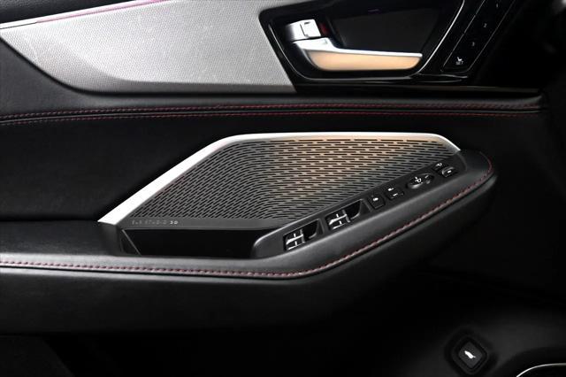 Photo of 2022 Performance Red Pearl Acura MDX