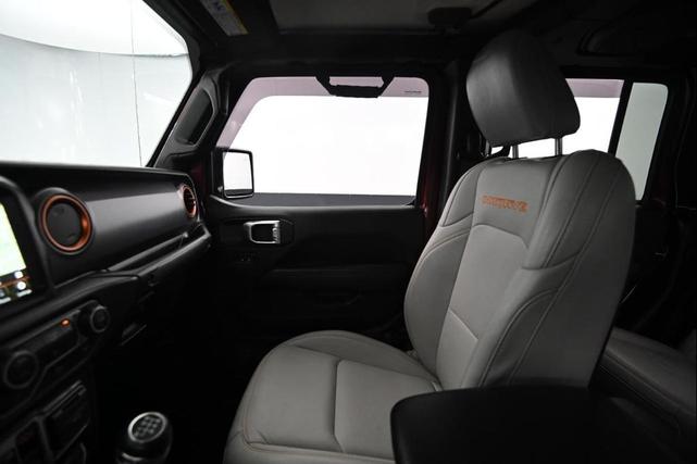 Photo of 2021 Snazzberry Pearlcoat Jeep Gladiator