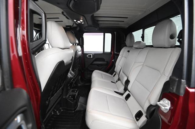 Photo of 2021 Snazzberry Pearlcoat Jeep Gladiator