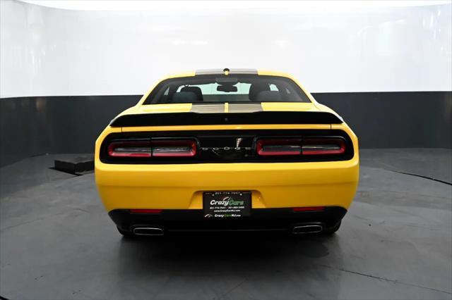 Photo of 2018 Yellow Jacket Clearcoat Dodge Challenger