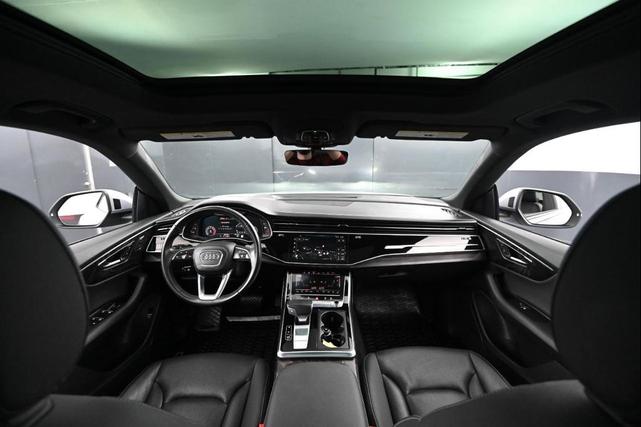 Photo of 2019 Florett Silver Metallic Audi Q8