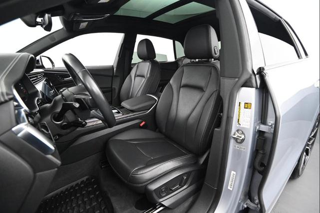 Photo of 2019 Florett Silver Metallic Audi Q8