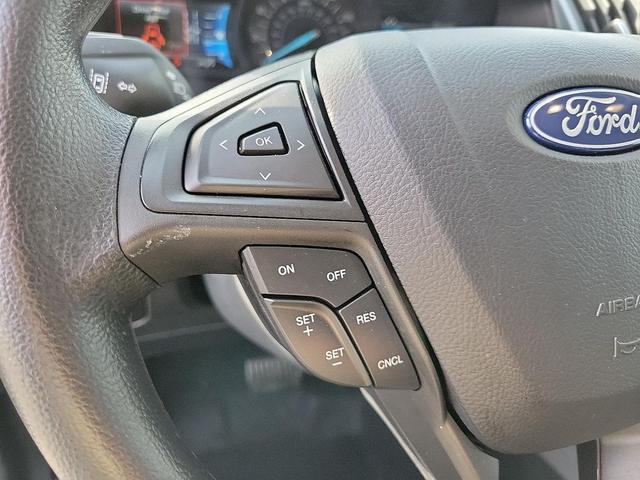 Photo of 2024 Carbonized Gray Metallic Ford Edge