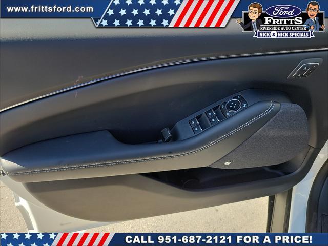 Photo of 2025 Star Wht Met Tc Ford Mustang Mach-E