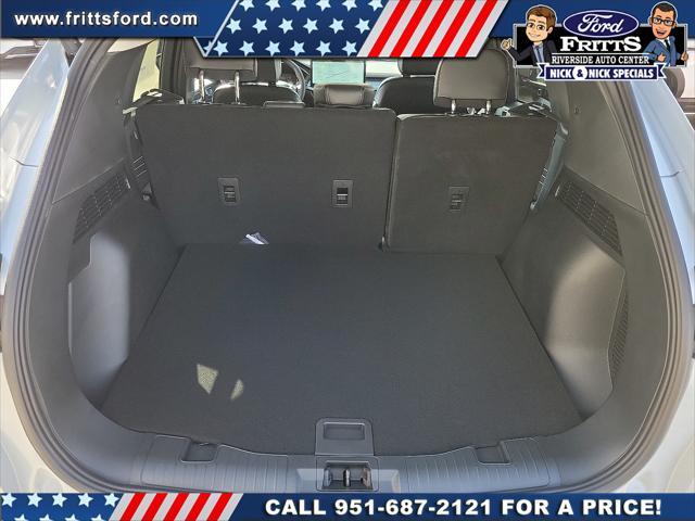 Photo of 2025 Space Silver Metallic Ford Escape PHEV