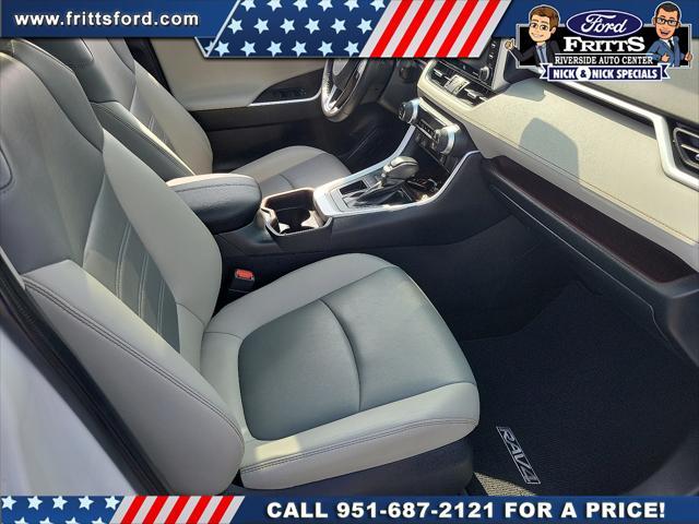 Photo of 2020 Blizzard Pearl Toyota RAV4