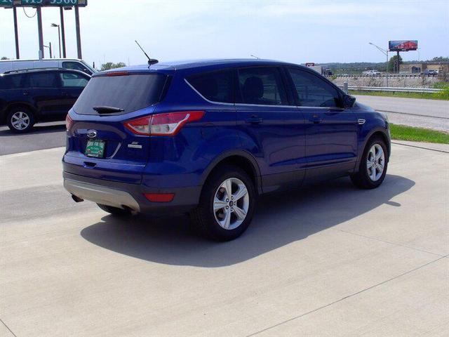 Photo of 2015 Blue Ford Escape