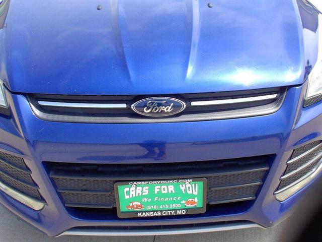 Photo of 2015 Blue Ford Escape