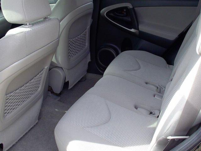Photo of 2007 Black Toyota RAV4