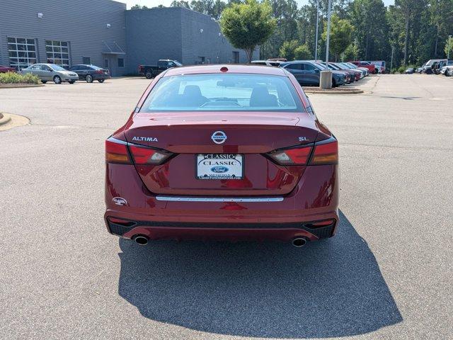 Photo of 2022 Scarlet Ember Tintcoat Nissan Altima