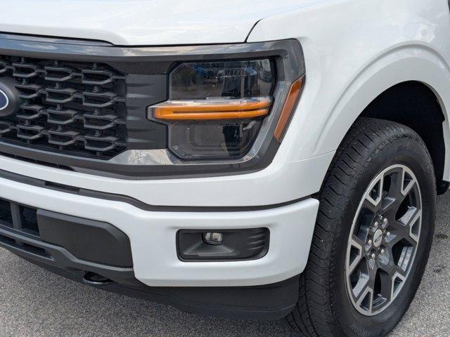 Photo of 2024 Oxford White Ford F-150
