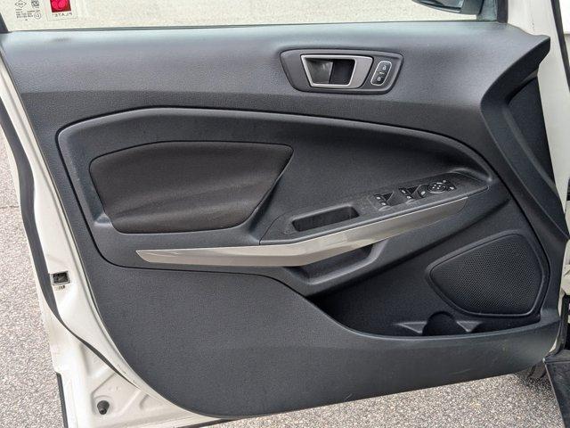 Photo of 2020 Diamond White Ford EcoSport