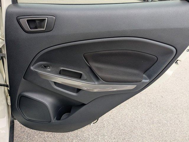 Photo of 2020 Diamond White Ford EcoSport