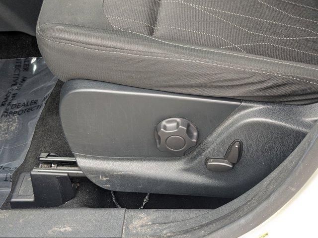 Photo of 2020 Diamond White Ford EcoSport