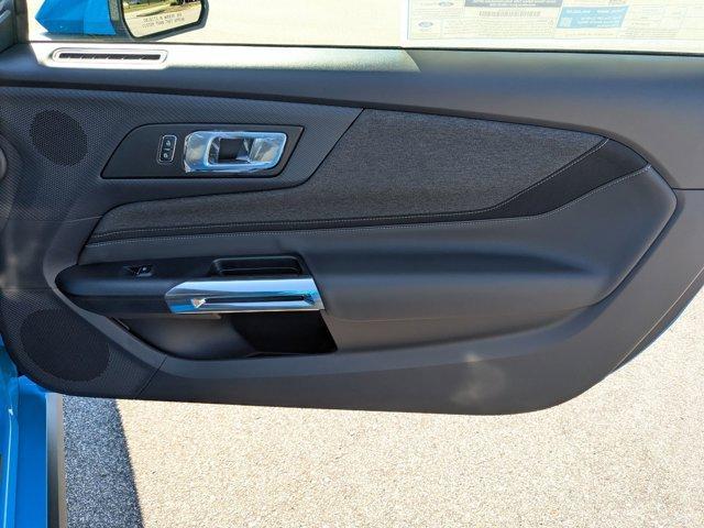 Photo of 2025 Grabber Blue Metallic Ford Mustang