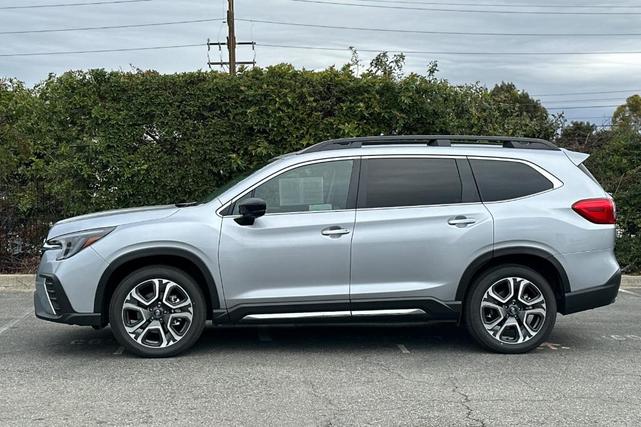 Photo of 2024 Ice Silver Metallic Subaru Ascent