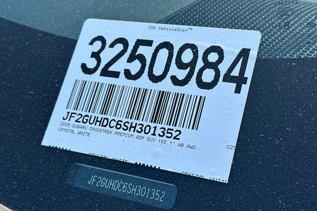 Photo of 2025 Crystal White Pearl Subaru Crosstrek