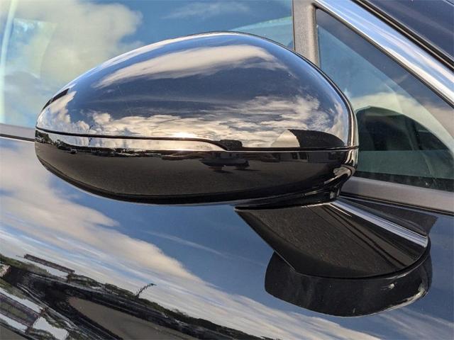 Photo of 2025 Aurora Black Pearl Kia K5